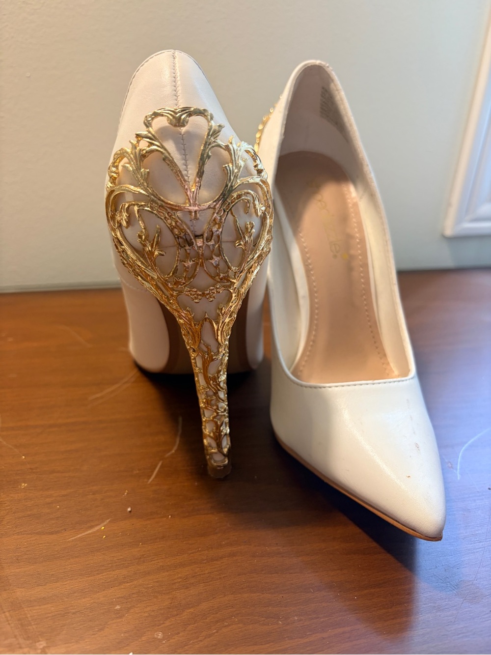 Shoe Dazzle White Pointed-Toe Pumps with Gold Ornate Heel